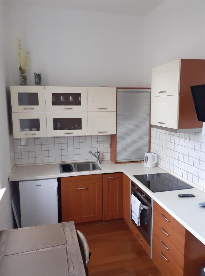 Ubytovani Na Spravnem Miste Znojmo Exterior foto